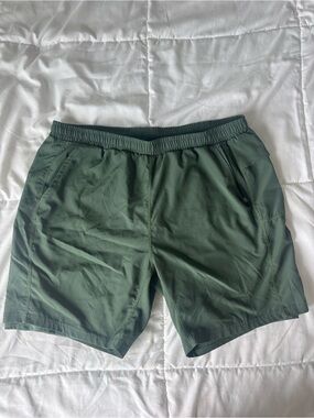 Caliville Men’s Athletic Shorts, size Large